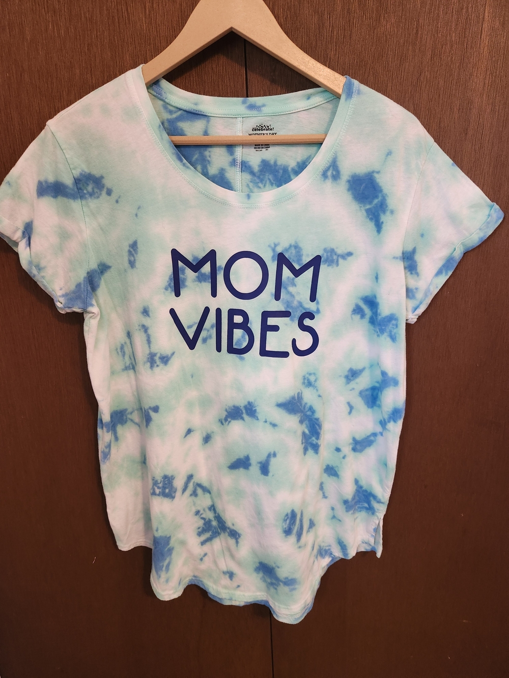 Mom Vibes Tie-Dye Tee in Blue and Mint